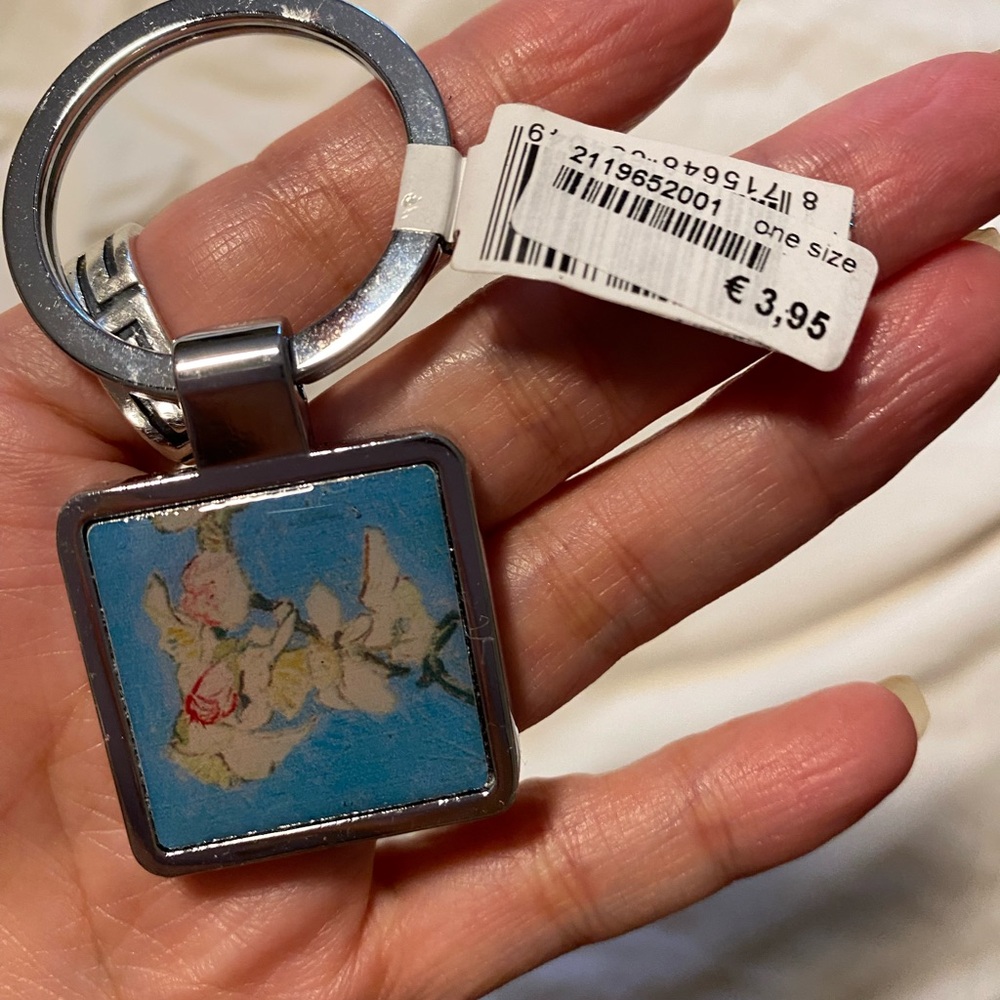 Vanity Blue Floral Key Holder
